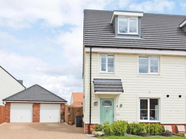 House for sale in Walworth Business Park, Barton Stacey