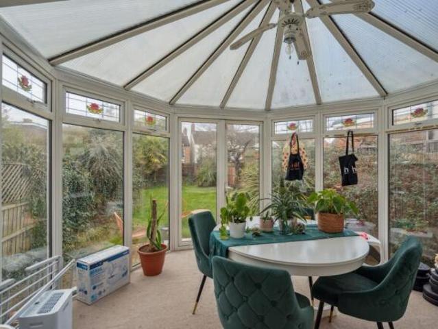 Cottage for sale in Bushey