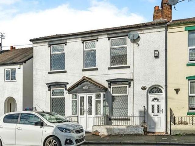 House for sale in Stourbridge, West Midlands
