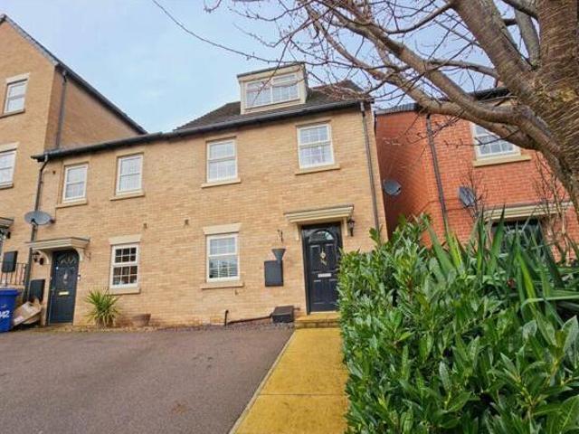 House for sale in Cudworth, South Yorkshire