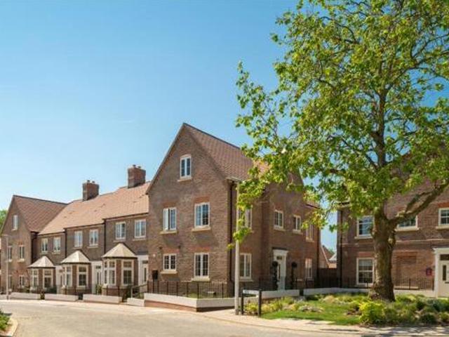 House for sale in Wilton Park, Beaconsfield