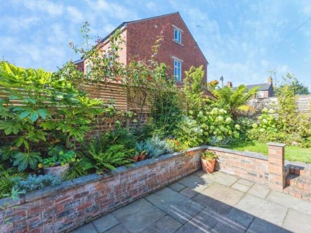 Cottage for sale in Chorlton-cum-Hardy, Manchester
