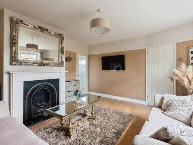 Cottage for sale in Navestock Side