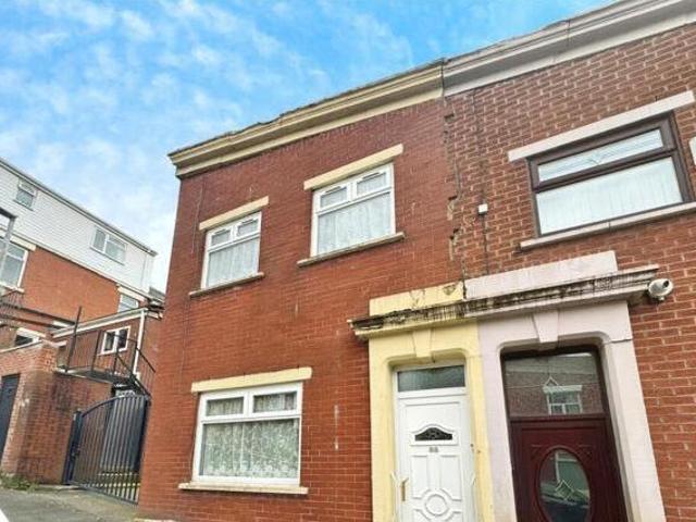 House for sale in Four Lane Ends, Blackburn