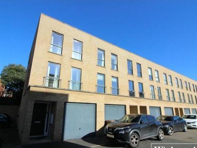 House for sale in Elstree and Borehamwood, Borehamwood