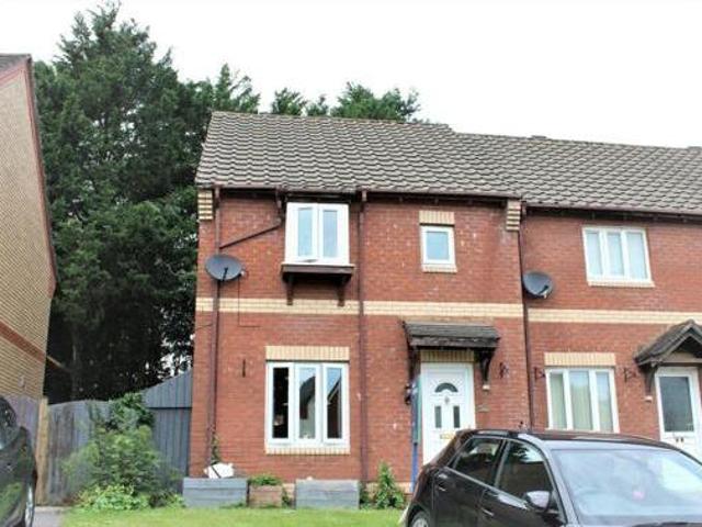 House for sale in Mid Glamorgan, Cymru / Wales