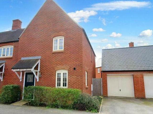 House for sale in Radstone Fields, Brackley