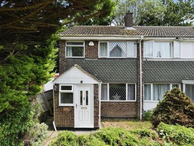 House for sale in Pilgrims' Hatch, Navestock Side
