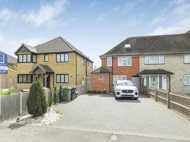 House for sale in Watford, Hertfordshire