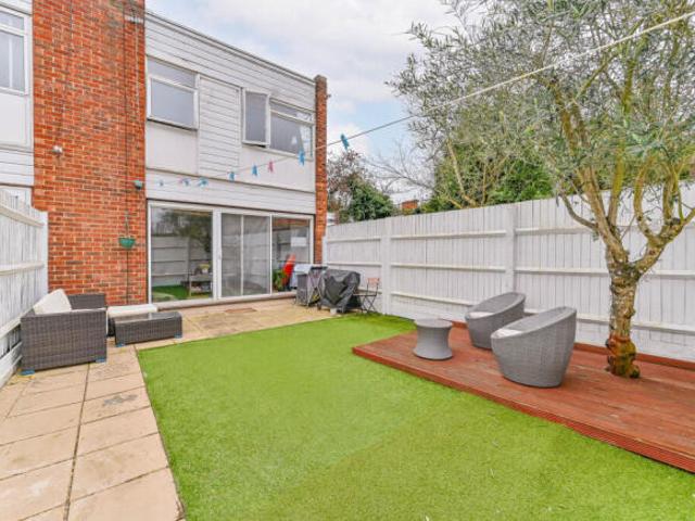 Cottage for sale in London Borough of Croydon, South Norwood