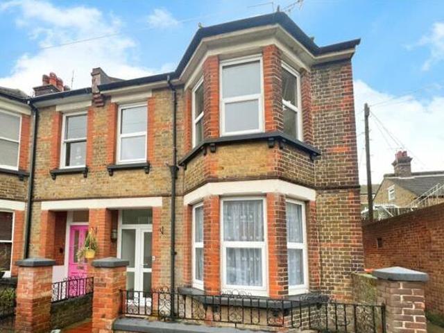 House for sale in Upton, Acol