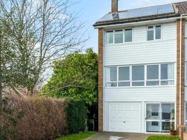 House for sale in Bridgefield, Kent