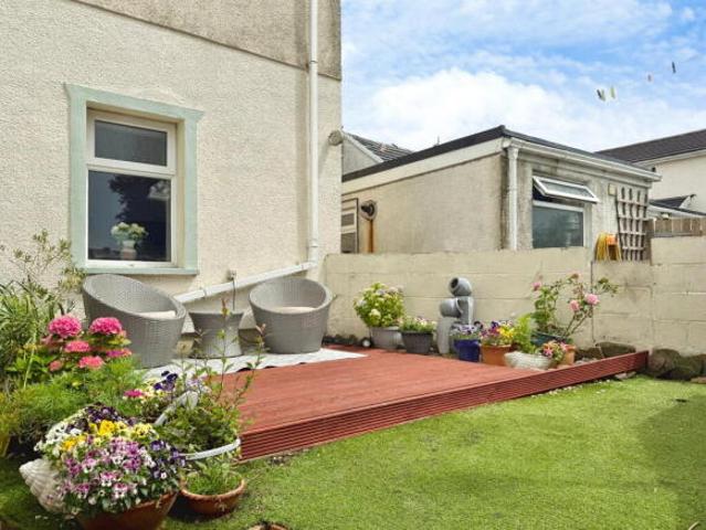 Cottage for sale in Loughor, Wales