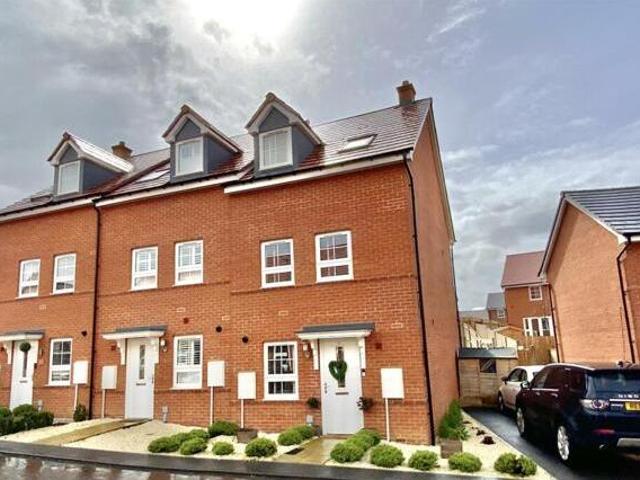 House for sale in Buckingham, Buckinghamshire