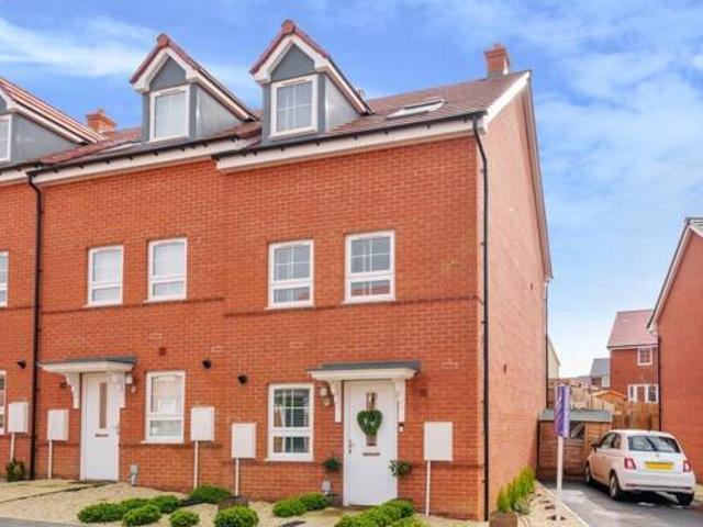 House for sale in Buckingham, Buckinghamshire