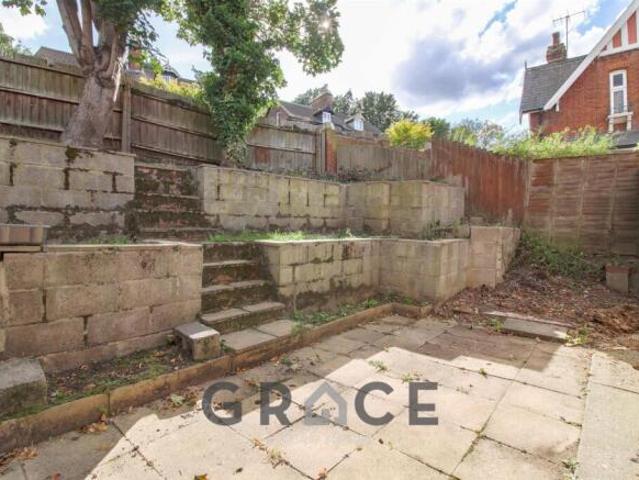 Cottage for sale in Maidenhall, Ipswich