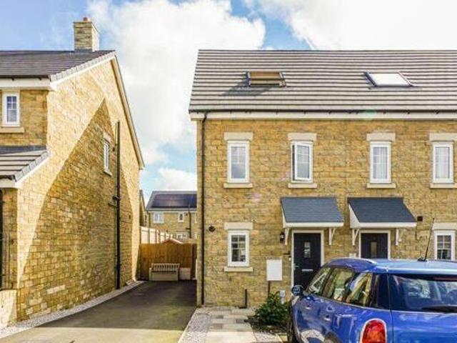 House for sale in Charlesworth, East Midlands
