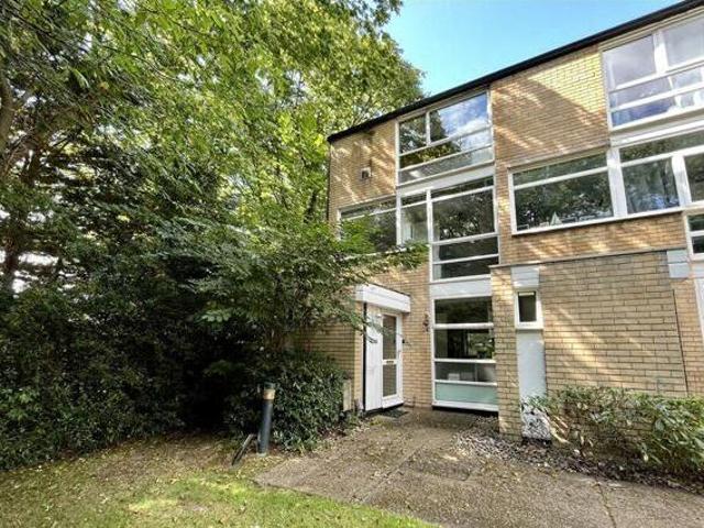 House for sale in Lyons, Greater London