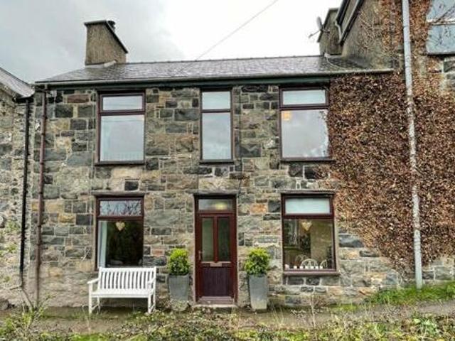 House for sale in Caernarfon, Wales