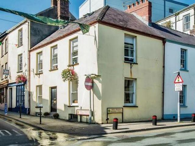 House for sale in Carmarthen, Wales