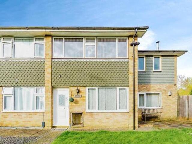 House for sale in Hillview, Surrey