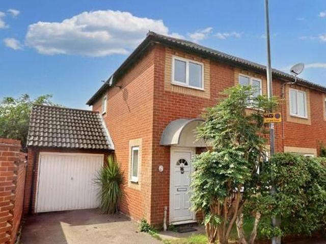 House for sale in Badgers Dene, Grays
