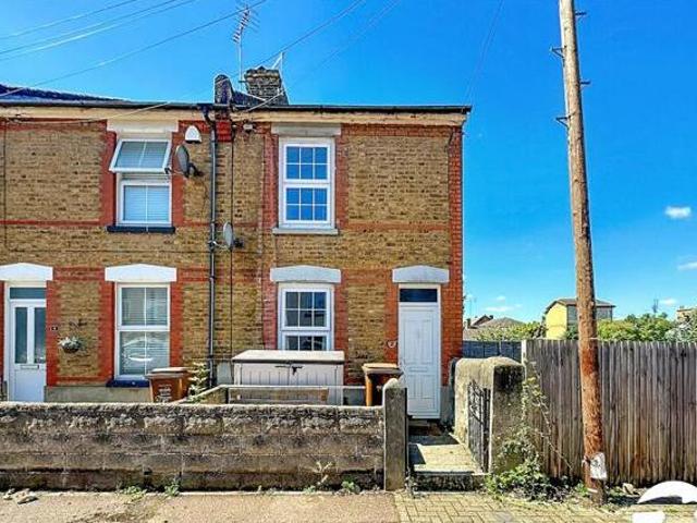 House for sale in Chatham Docks, Chatham