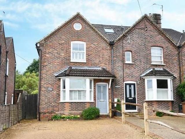 House for rent in Surrey