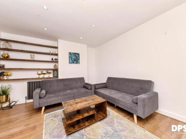Cottage for sale in Gildersome, West Yorkshire