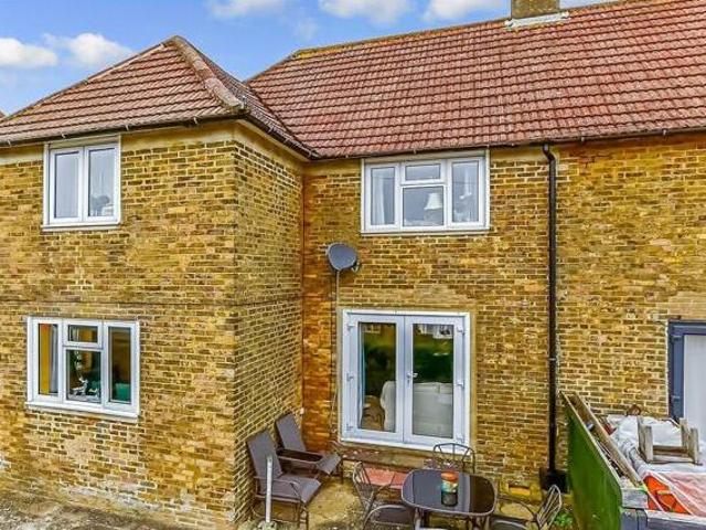 House for sale in River, Ash