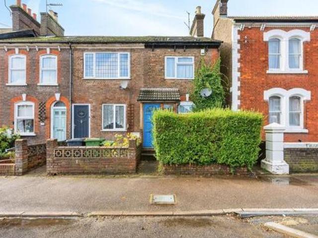 House for sale in Dunstable, Central Bedfordshire