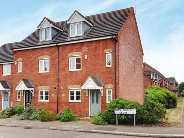 House for sale in Northampton, Northamptonshire
