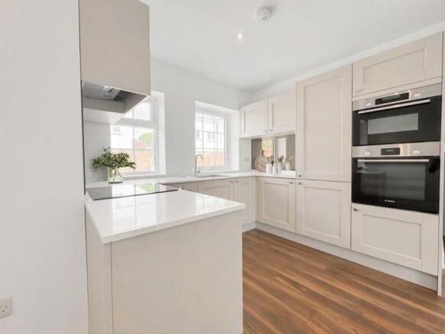 Cottage for sale in Woolwich, Greater London