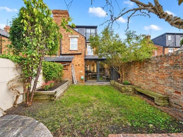 Cottage for sale in East Oxford, Oxford