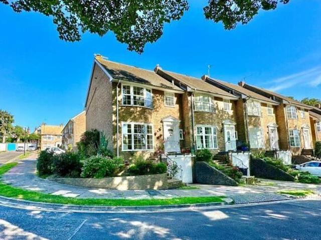 House for sale in Upperton, Eastbourne