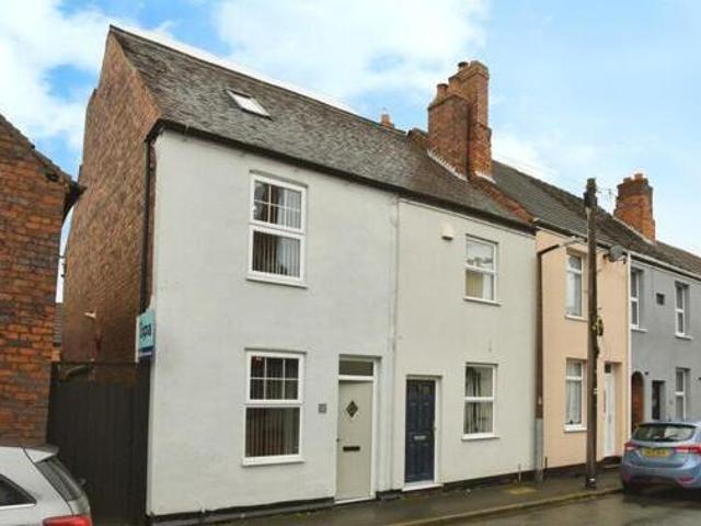 House for sale in Bilston, West Midlands