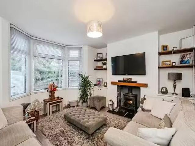 House for sale in Taibach
