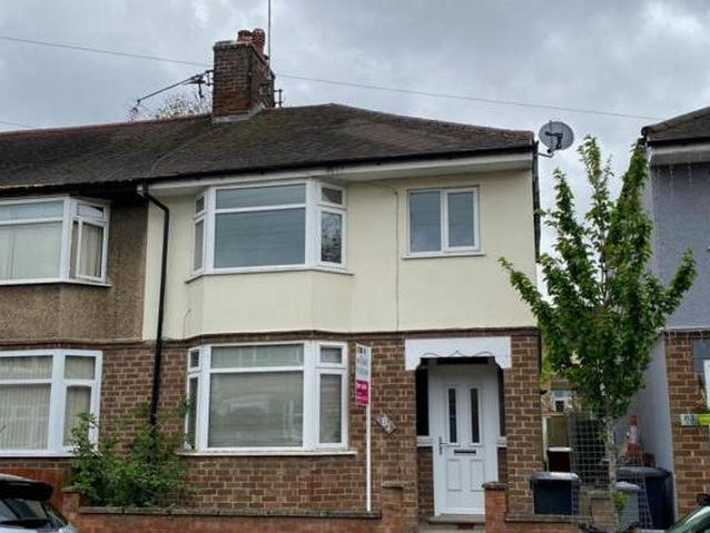 House for sale in Northampton, Northamptonshire