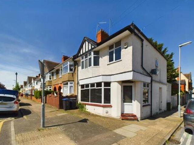House for sale in Northampton, Northamptonshire