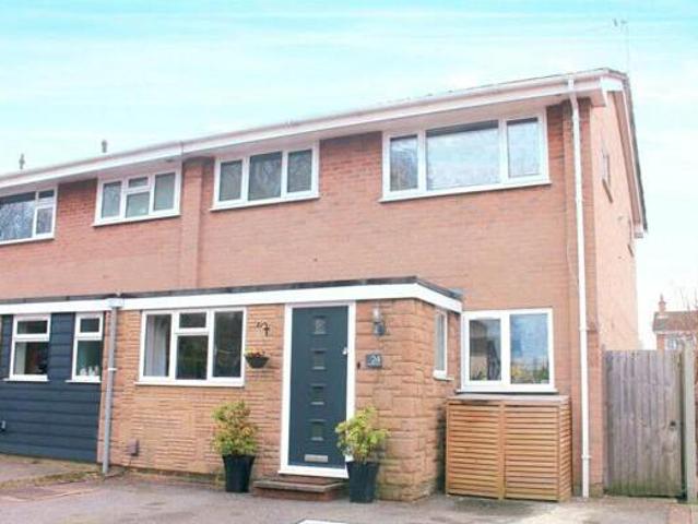 House for sale in Farnborough, Hampshire