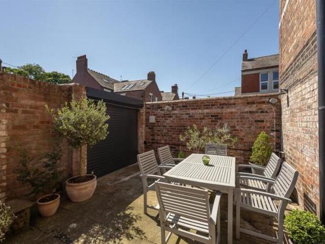 Cottage for sale in Jesmond, Tyne And Wear