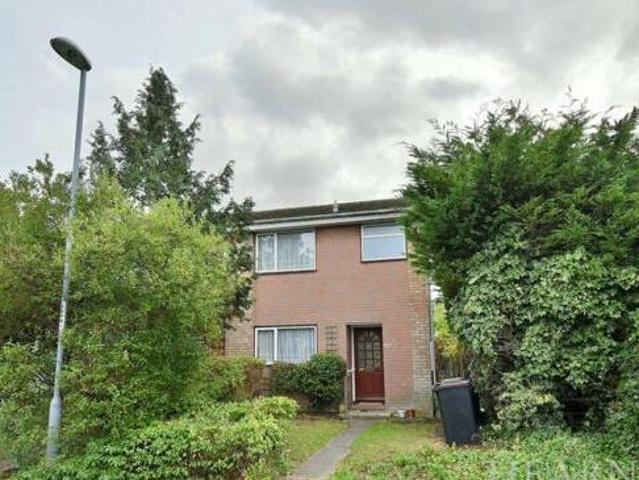 House for sale in Tricketts Cross, Ferndown