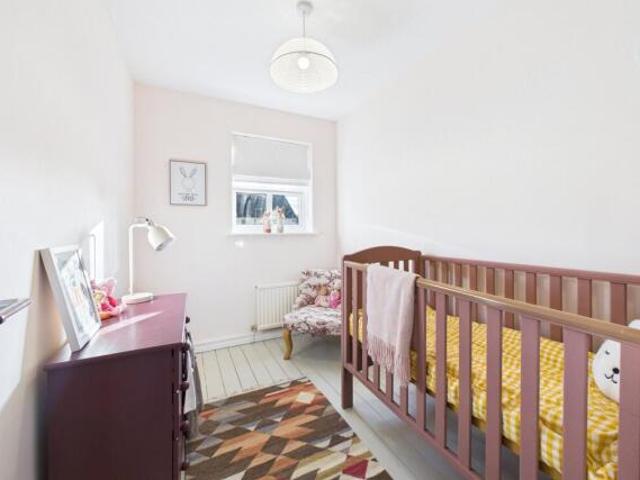 Cottage for sale in Fiddler's Green, Golden Valley