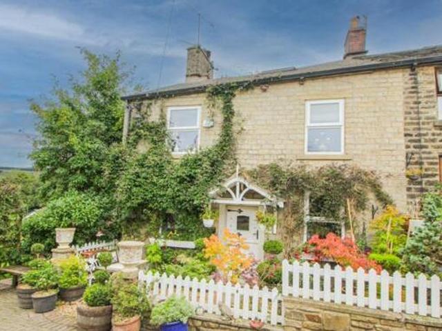 House for sale in Shirebrook Park, Charlesworth