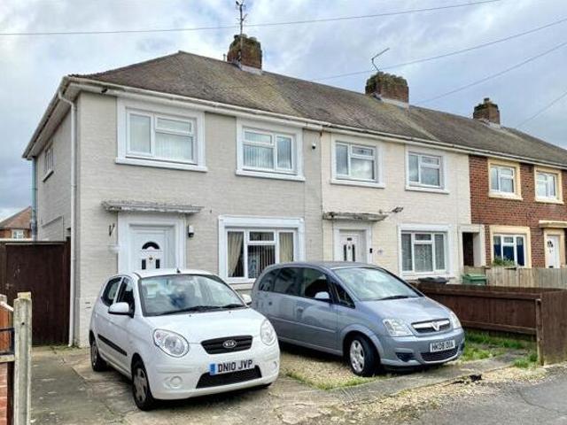 House for sale in Chequers, Gloucester