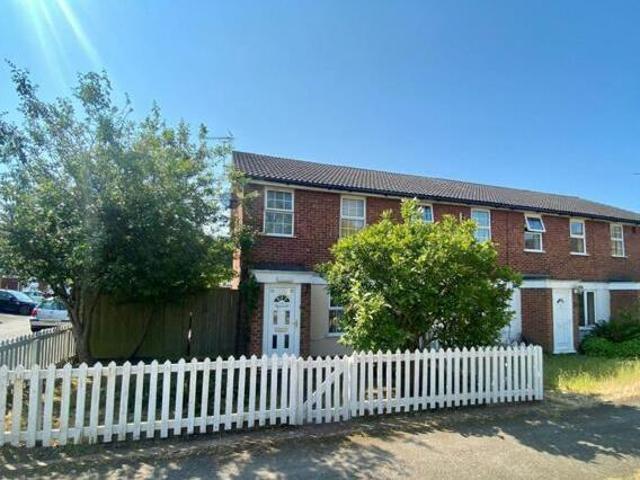 House for sale in Northampton, Northamptonshire