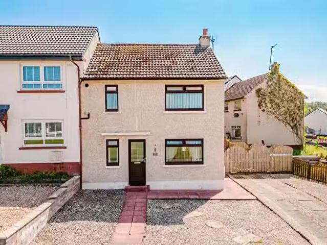 House for sale in Skares