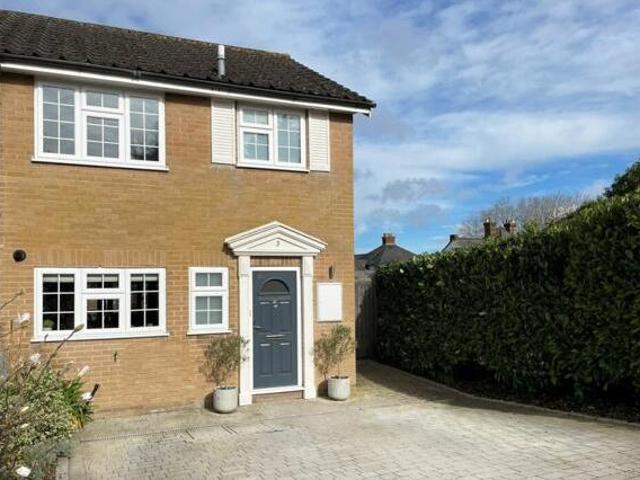 House for sale in Worplesdon, Westborough