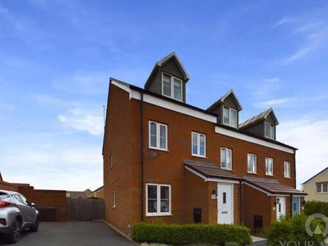 House for sale in Northampton, Northamptonshire