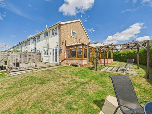 Terraced House for sale in Worcester